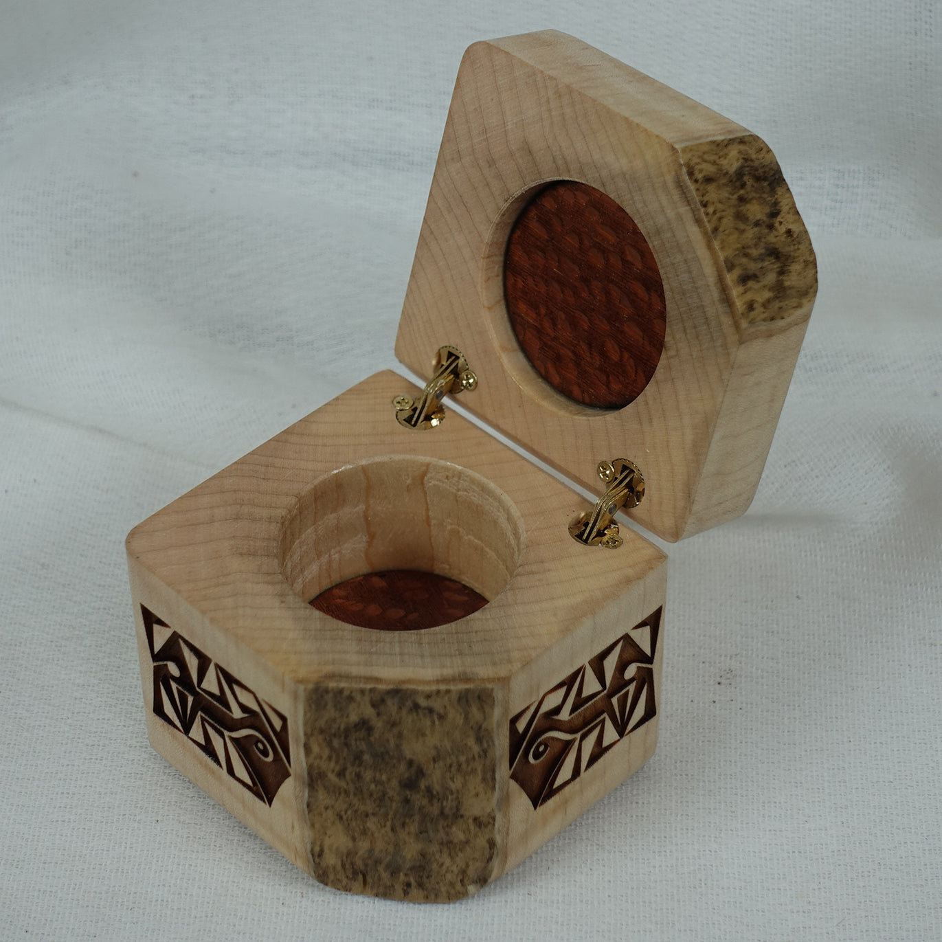 Tiger Maple Ring Box, Box - 7