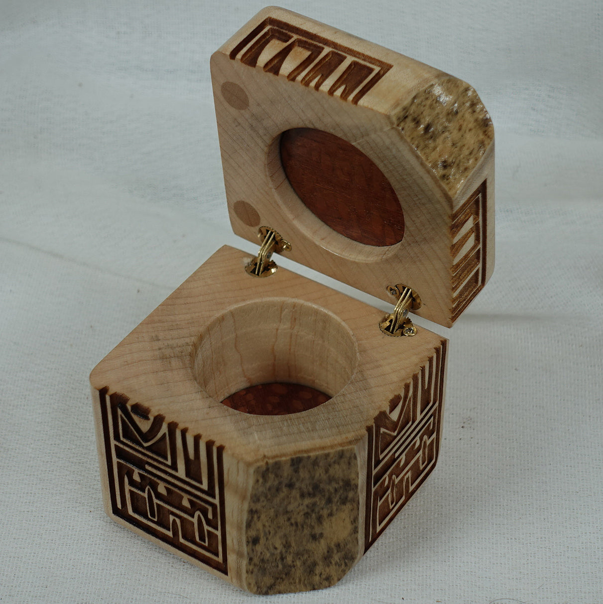 Tiger Maple Ring Box, Box - 8