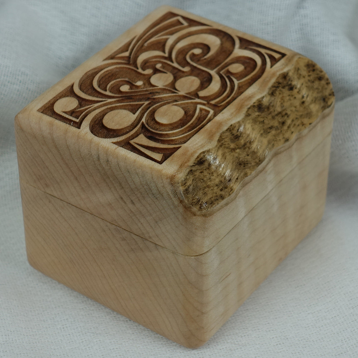 Tiger Maple Ring Box, Box - 9